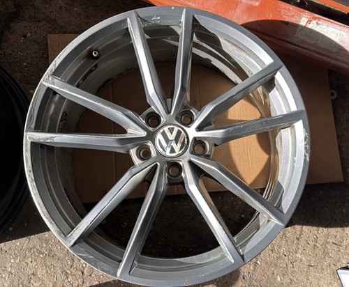 Genuine volkswagen golf - volkswagen,
