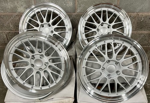 Silver alloy wheels - 19",